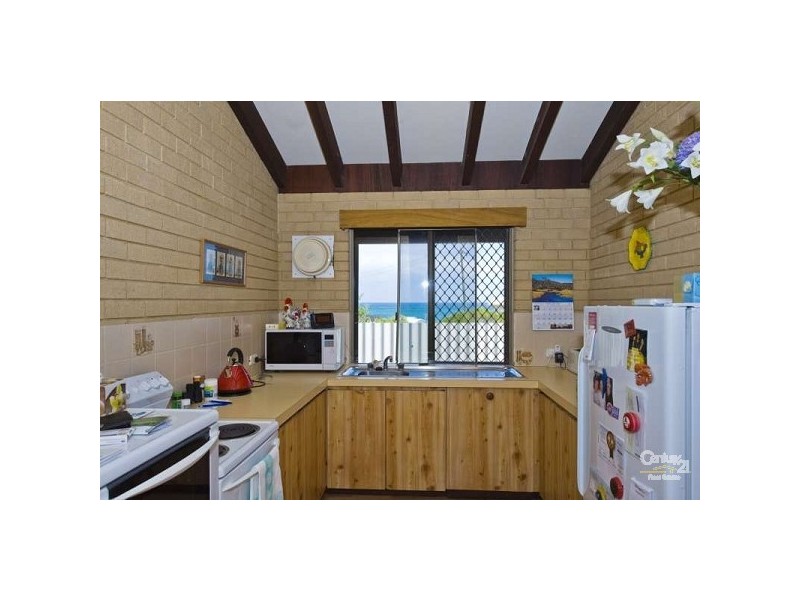 4 Nicholas Avenue, Quinns Rocks WA 6030