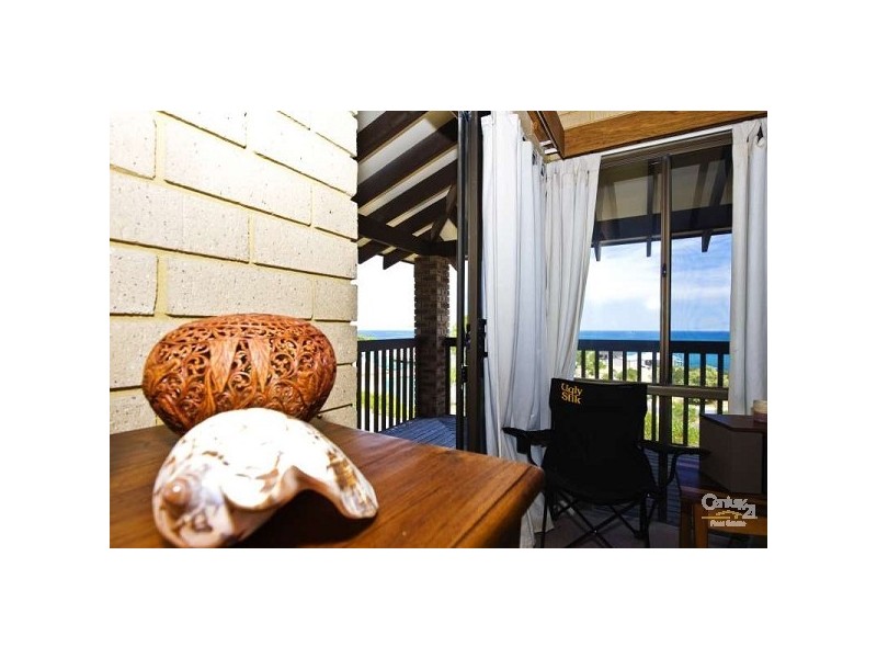 4 Nicholas Avenue, Quinns Rocks WA 6030