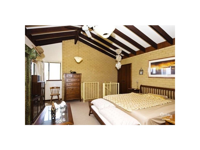 4 Nicholas Avenue, Quinns Rocks WA 6030