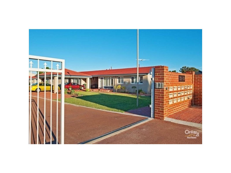2/72 Amberton Avenue, Girrawheen WA 6064