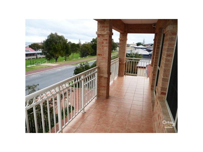 62 Abbeville Circle, Mindarie WA 6030
