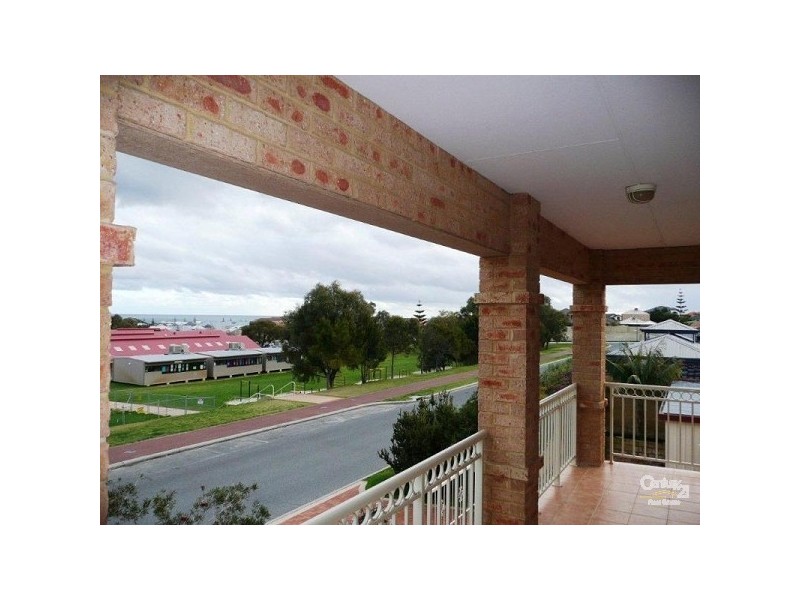 62 Abbeville Circle, Mindarie WA 6030