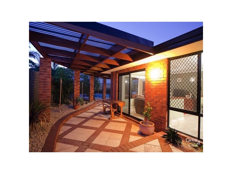 29 St Stephens Cres, Tapping WA 6065