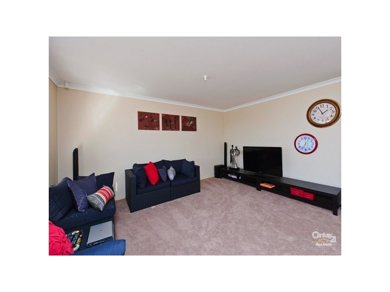 66 Berlotto Dr, Tapping WA 6065