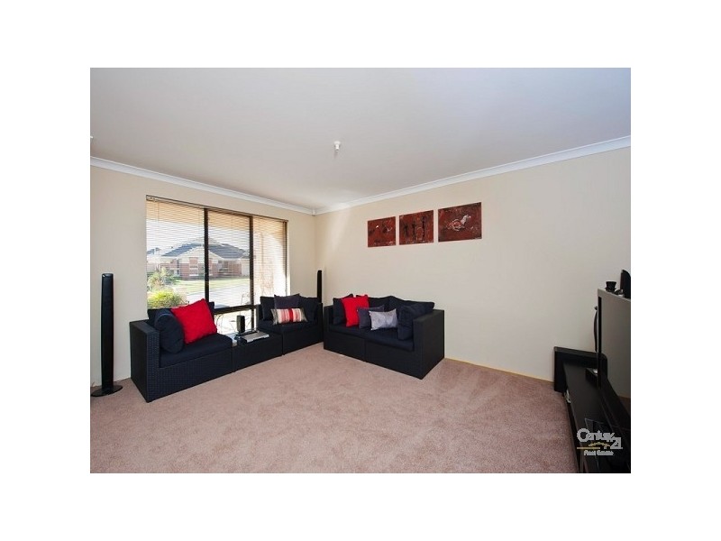 66 Berlotto Dr, Tapping WA 6065