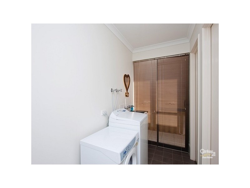 66 Berlotto Dr, Tapping WA 6065