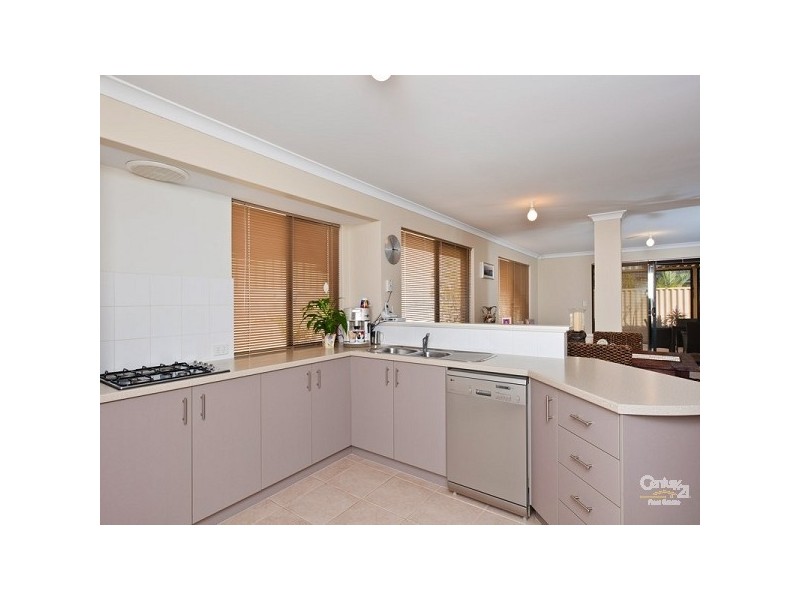 66 Berlotto Dr, Tapping WA 6065