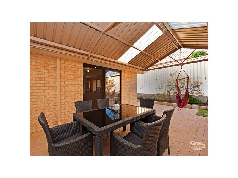66 Berlotto Dr, Tapping WA 6065