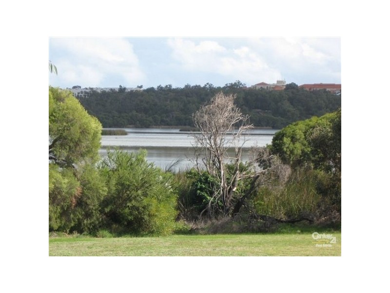 3 Woonan St, Wanneroo WA 6065