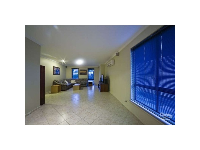 8 Andrews Court, Padbury WA 6025