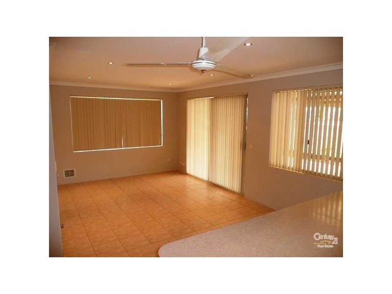 10 Samuel Place, Wanneroo WA 6065