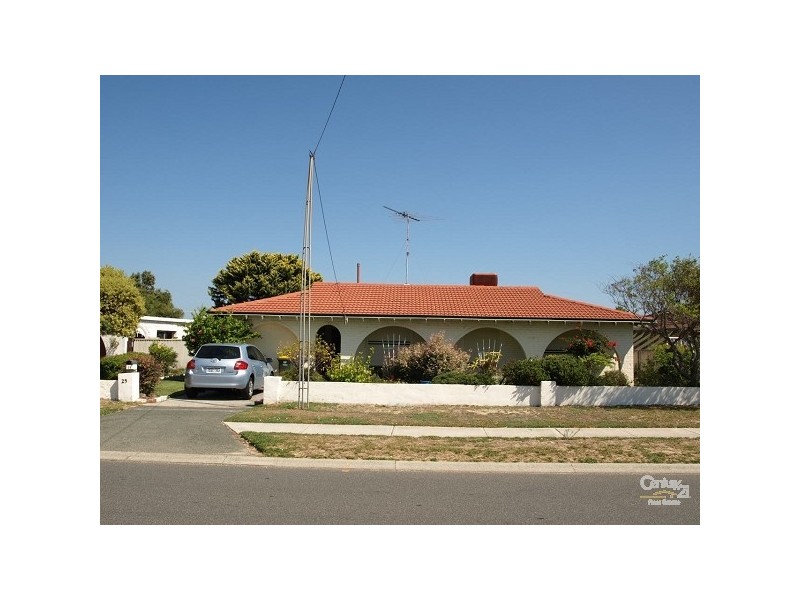 25 Whitfield Drive, Two Rocks WA 6037