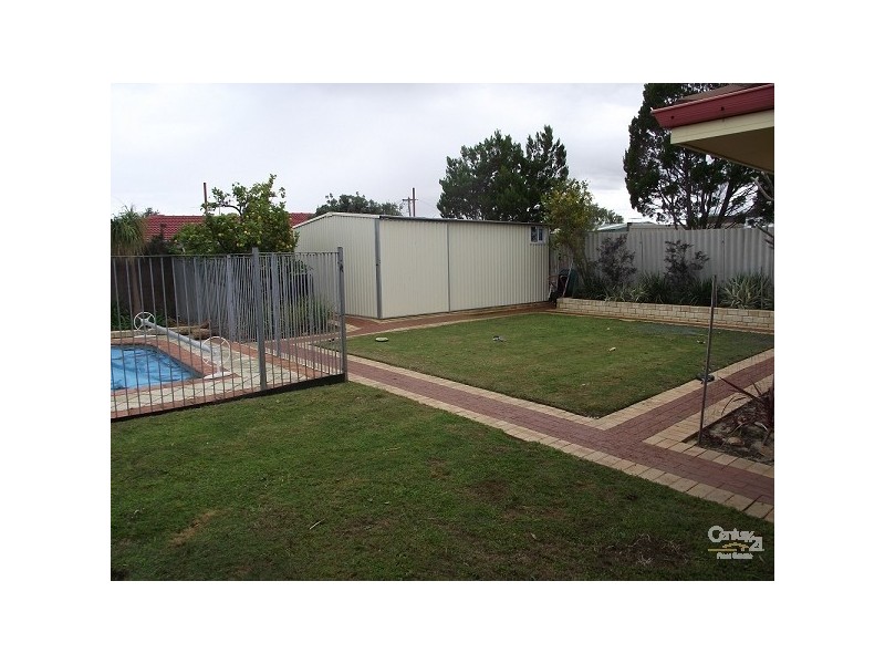 39 Macleay Drive, Padbury WA 6025
