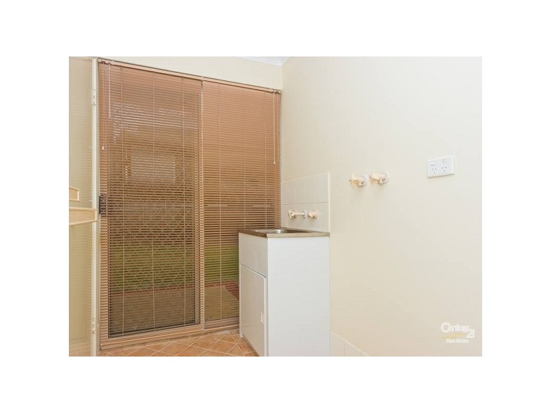 40 Santa Barbara Parade, Quinns Rocks WA 6030