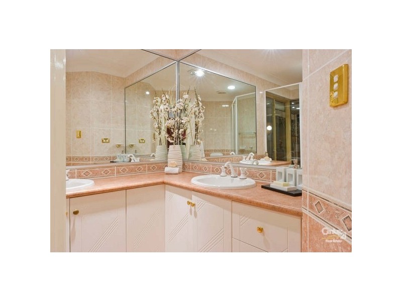 6 Lakehill Gardens, Edgewater WA 6027