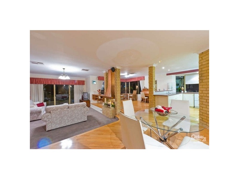 6 Lakehill Gardens, Edgewater WA 6027