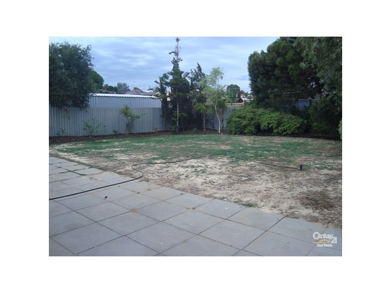 6 Westerly Crescent, Heathridge WA 6027