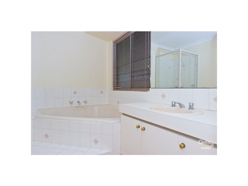 40 Santa Barbara Parade, Quinns Rocks WA 6030