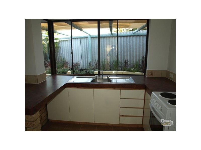 8A Dosinia Place, Heathridge WA 6027