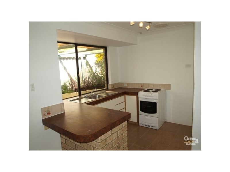 8A Dosinia Place, Heathridge WA 6027