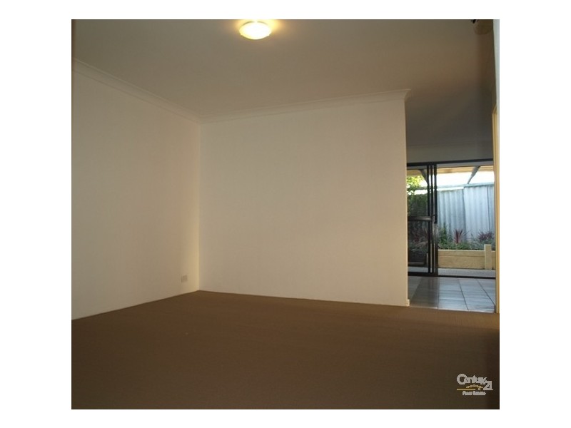 8A Dosinia Place, Heathridge WA 6027