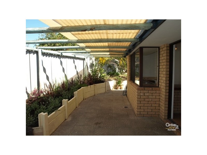 8A Dosinia Place, Heathridge WA 6027