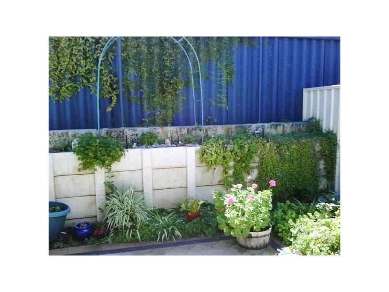 18/5 Calabrese Avenue, Wanneroo WA 6065