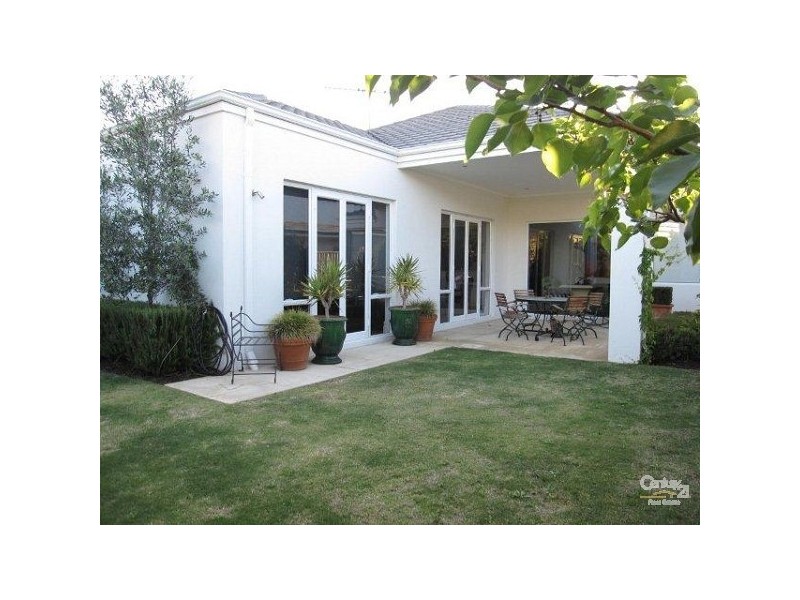 78 Regency Avenue, Madeley WA 6065