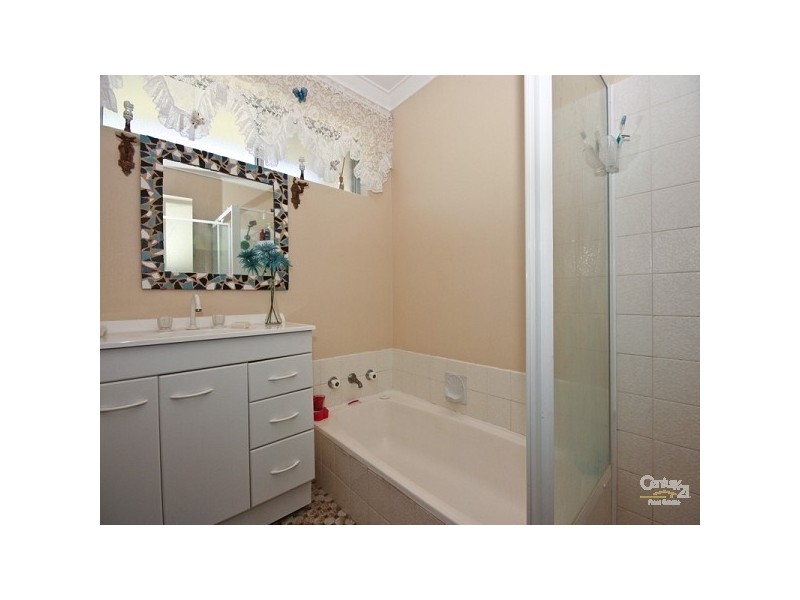 6 Sweeney Way, Padbury WA 6025