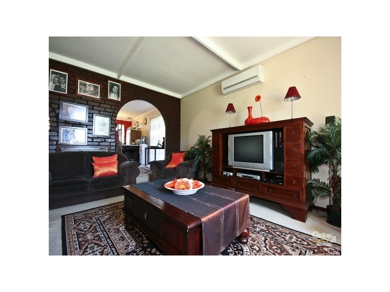 6 Sweeney Way, Padbury WA 6025