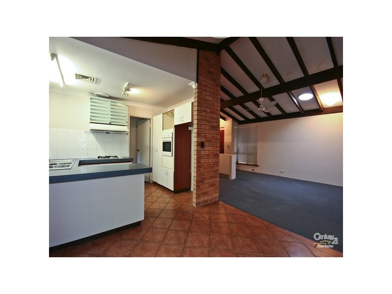 4/23 Thurlow Avenue, Yokine WA 6060