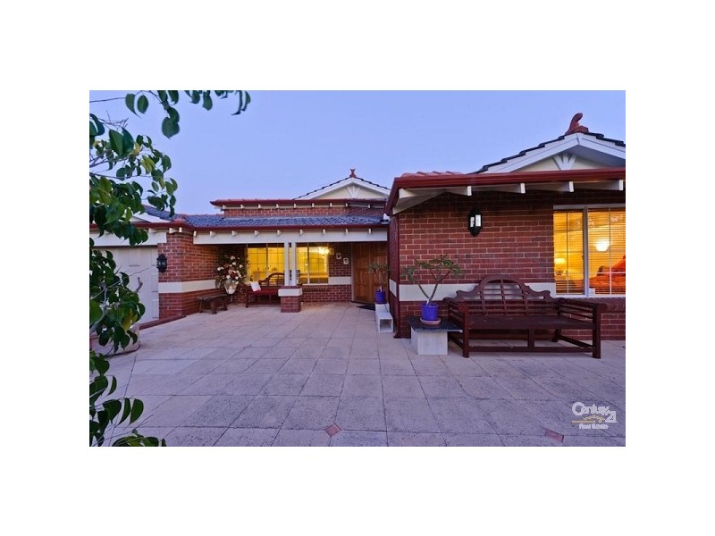 7 Parkwood Avenue, Woodvale WA 6026