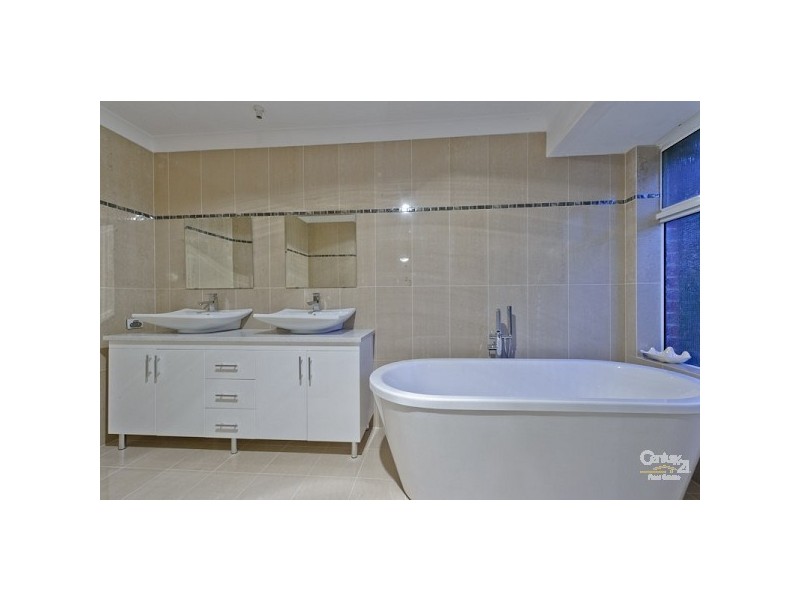 7 Parkwood Avenue, Woodvale WA 6026