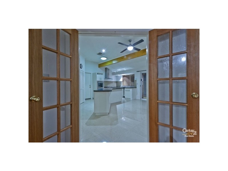 7 Parkwood Avenue, Woodvale WA 6026