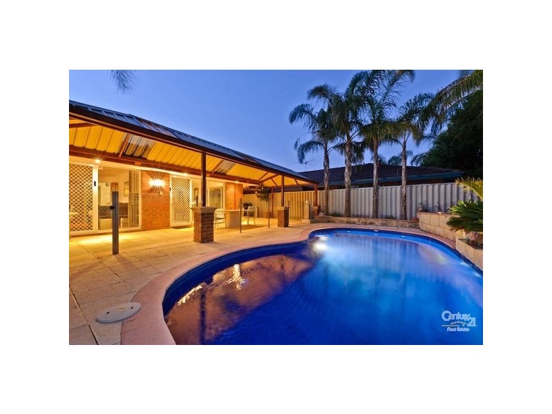 7 Parkwood Avenue, Woodvale WA 6026