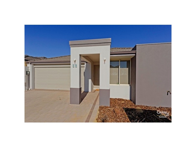 28 Strathmerton Road, Banksia Grove WA 6031