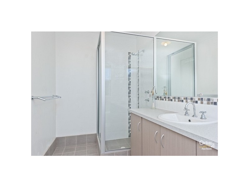 28 Strathmerton Road, Banksia Grove WA 6031