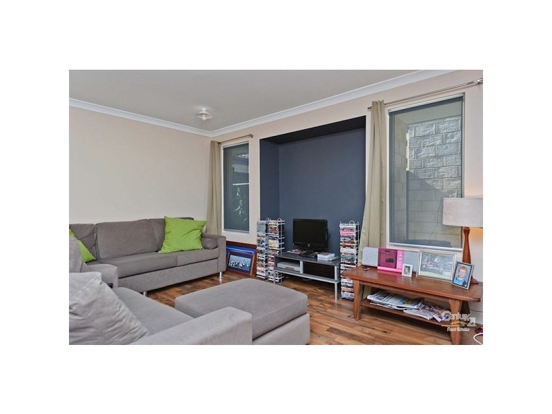 28 Strathmerton Road, Banksia Grove WA 6031