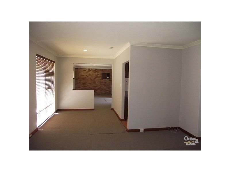 63 Cook Avenue, Hillarys WA 6025