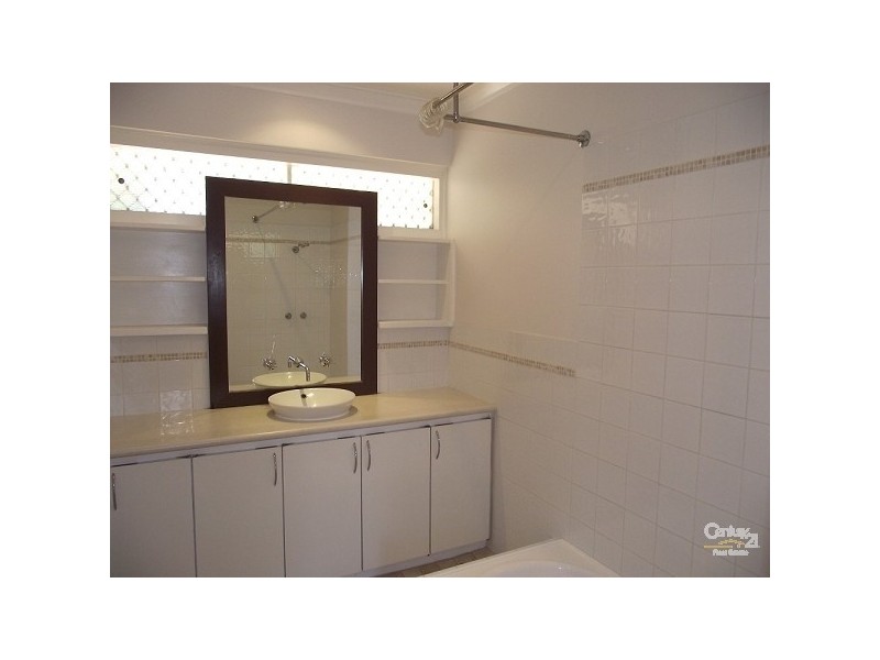 63 Cook Avenue, Hillarys WA 6025