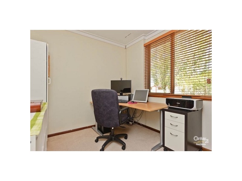 8b Neville Drive, Wanneroo WA 6065