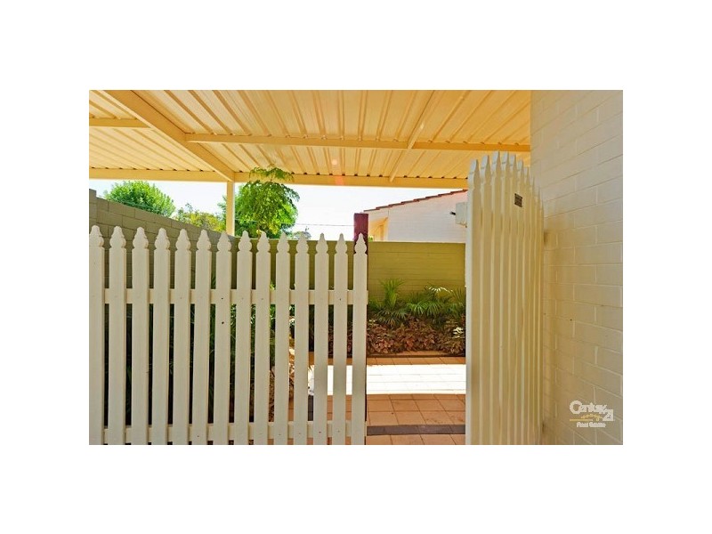 8b Neville Drive, Wanneroo WA 6065