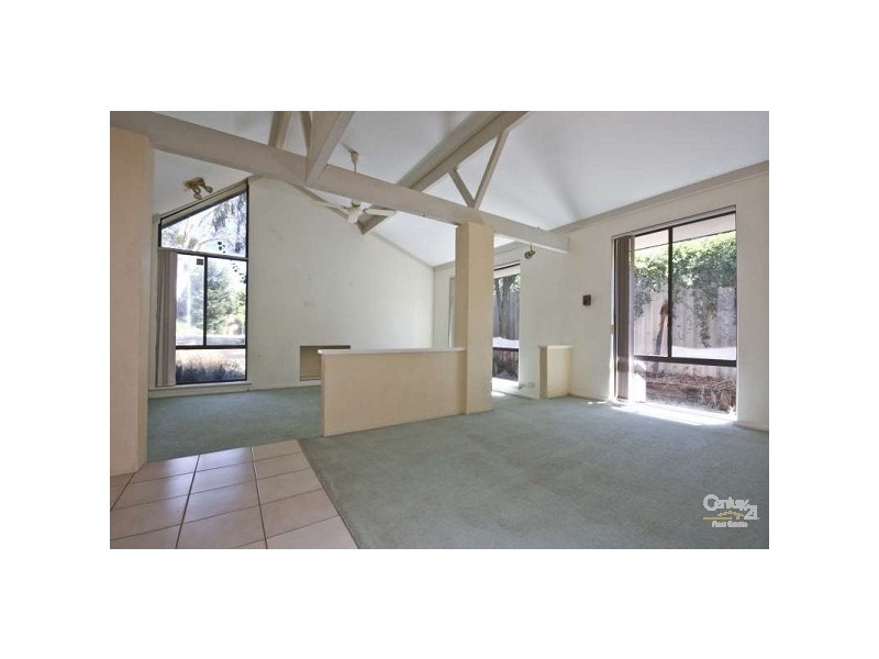 8 Richmond Place, Kingsley WA 6026