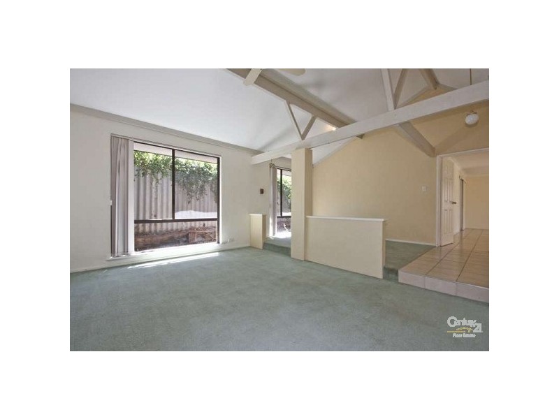 8 Richmond Place, Kingsley WA 6026