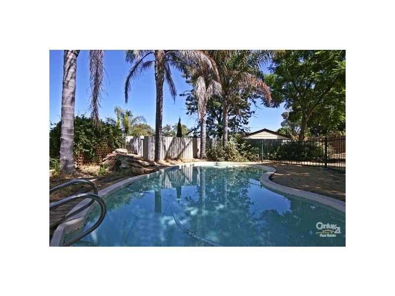 8 Richmond Place, Kingsley WA 6026