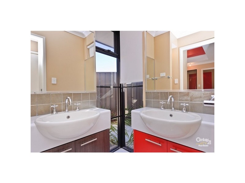 12 Duyfken Road, Jindalee WA 6036