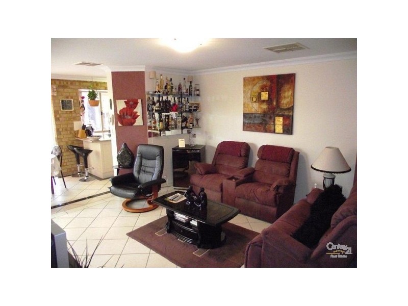 1 Carterton Place, Padbury WA 6025