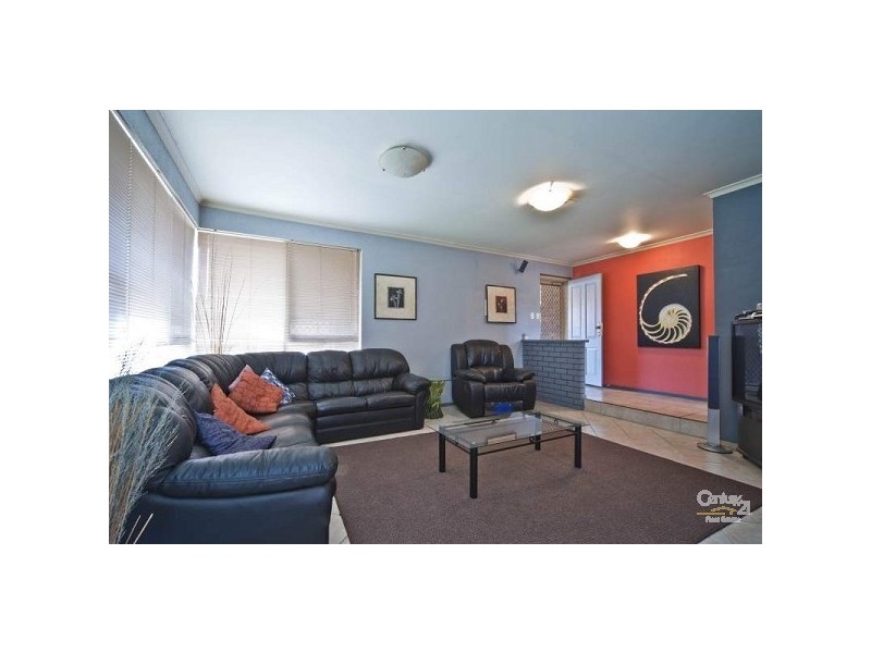 38 Fenton Way, Hillarys WA 6025