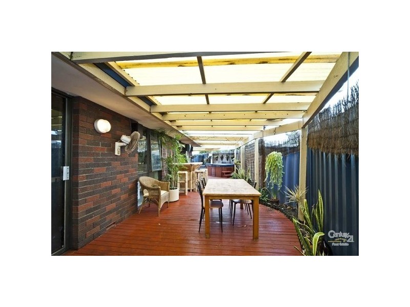 38 Fenton Way, Hillarys WA 6025