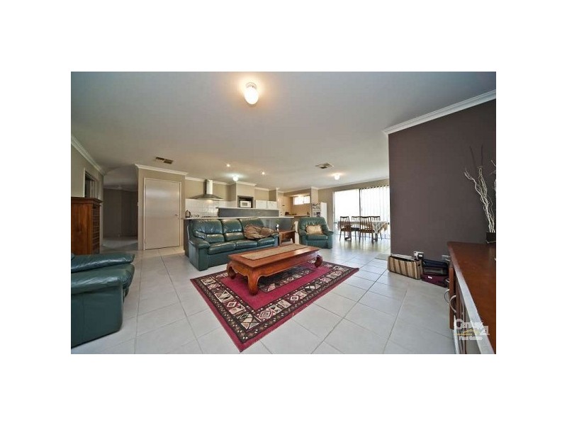 68 Yandella Promenade, Tapping WA 6065